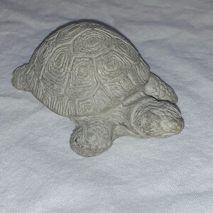 Grey Turtle Home Decor Accent cement